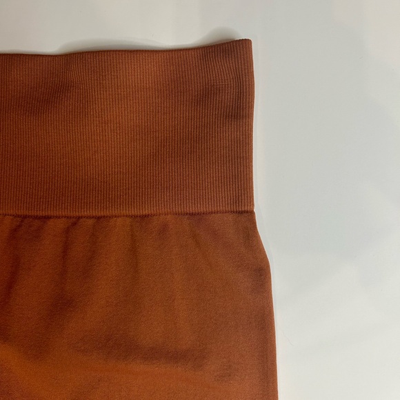 Knix Good to Go Seamless Legging (Copper - Size Small) - Picture 5 of 6